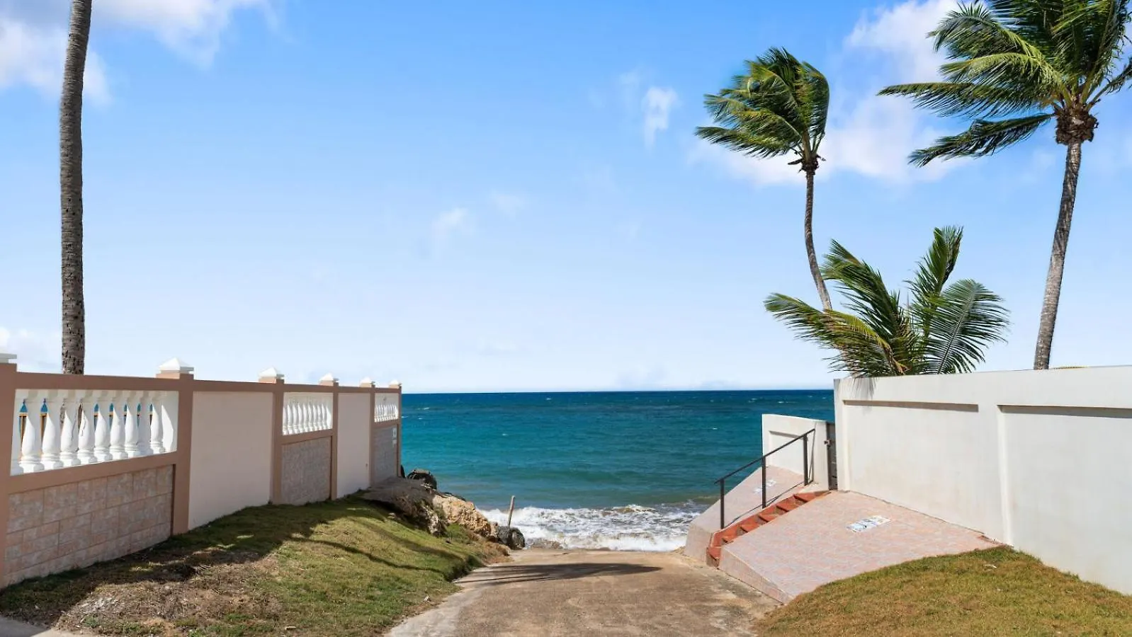 Beachfront Getaway At Ocean View Castle Condo Aguada 0*,  Puerto Rico