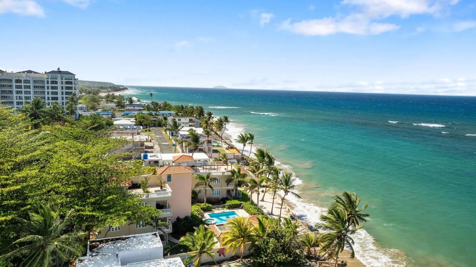 Beachfront Getaway At Ocean View Castle Condo Aguada Apartment