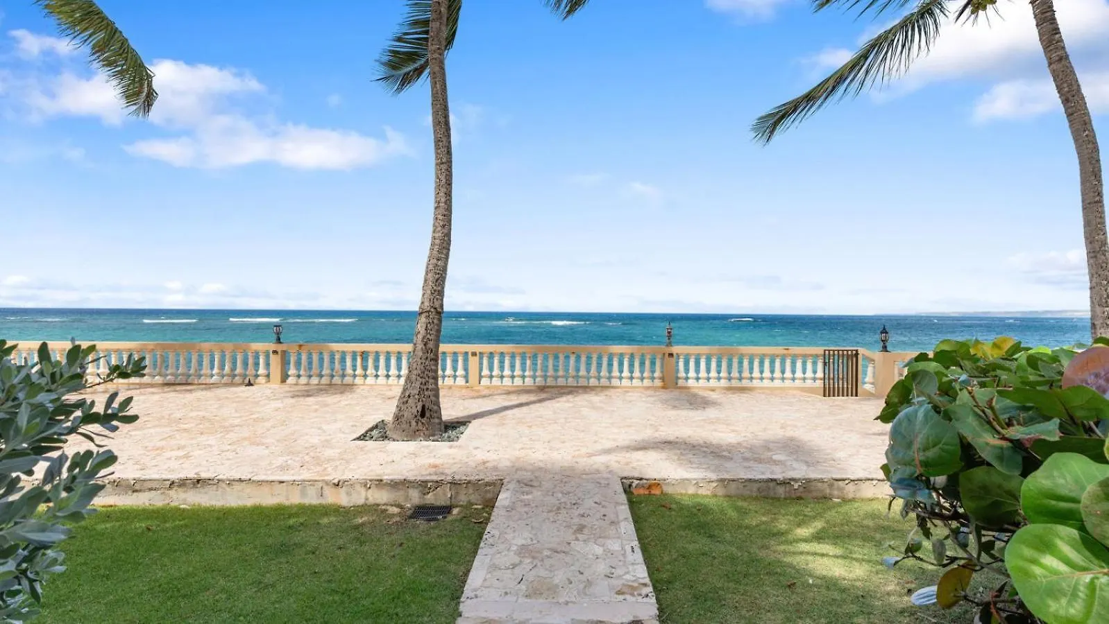 Apartment Beachfront Getaway At Ocean View Castle Condo Aguada Puerto Rico